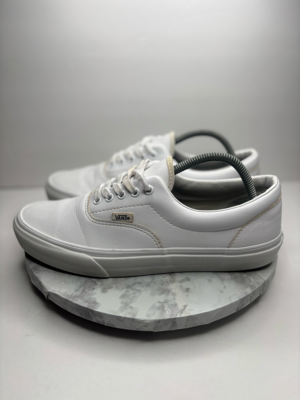 Size 9.5- VANS Era Classic Tumble True White Mens Athletic Sneaker